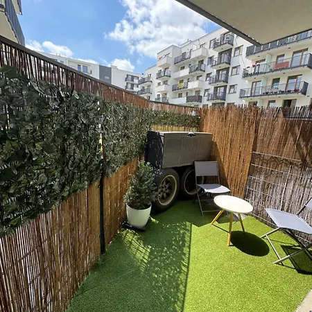Apartment 公寓 *